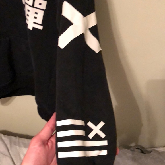 Black hoodie with print - Picture 3 of 3